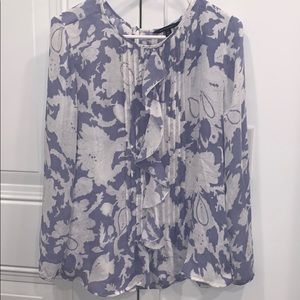 BANANA REPUBLIC — white/blue blouse